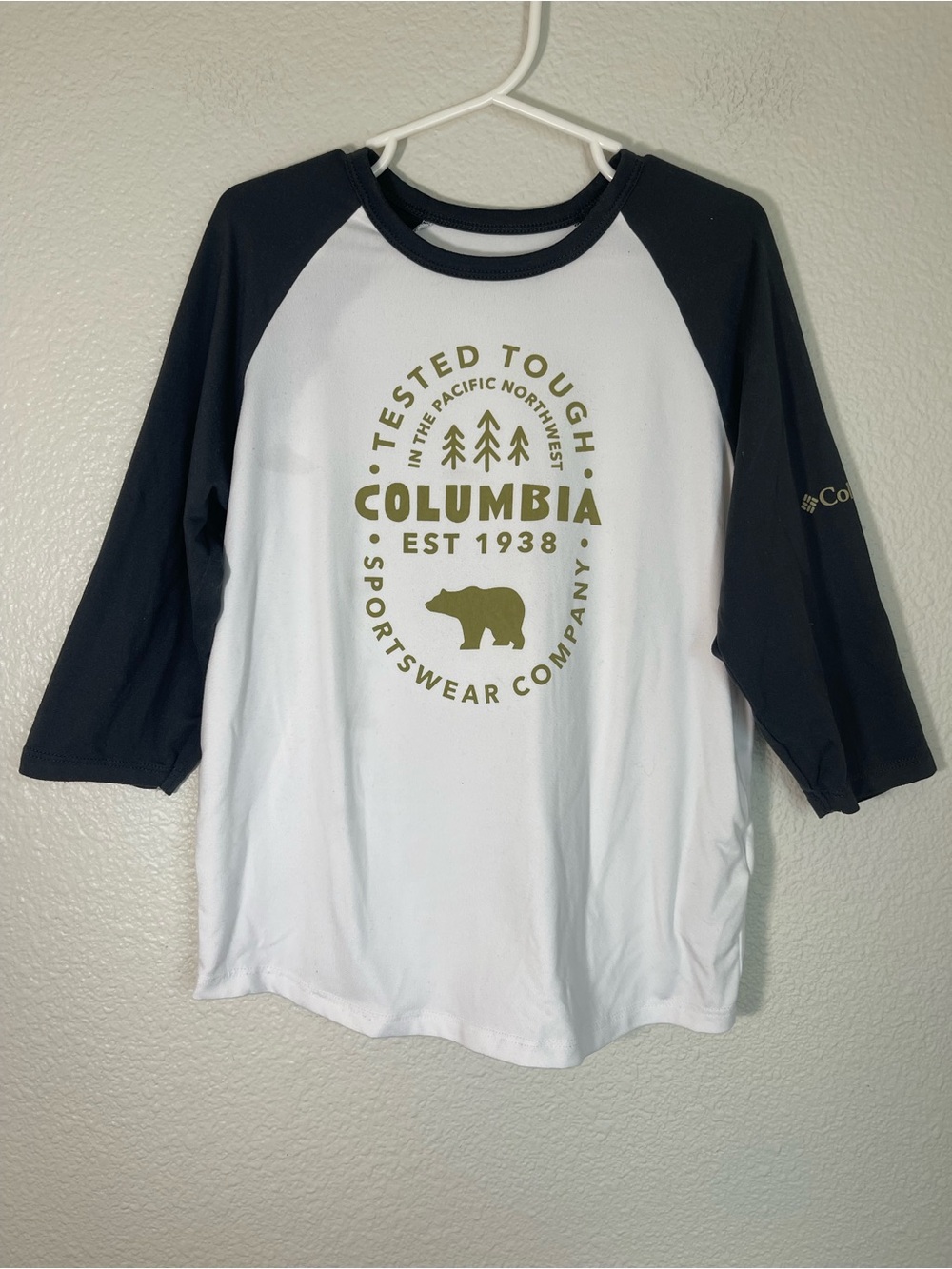 Columbia Kids' White & Black Raglan Logo Tee Size XS 220